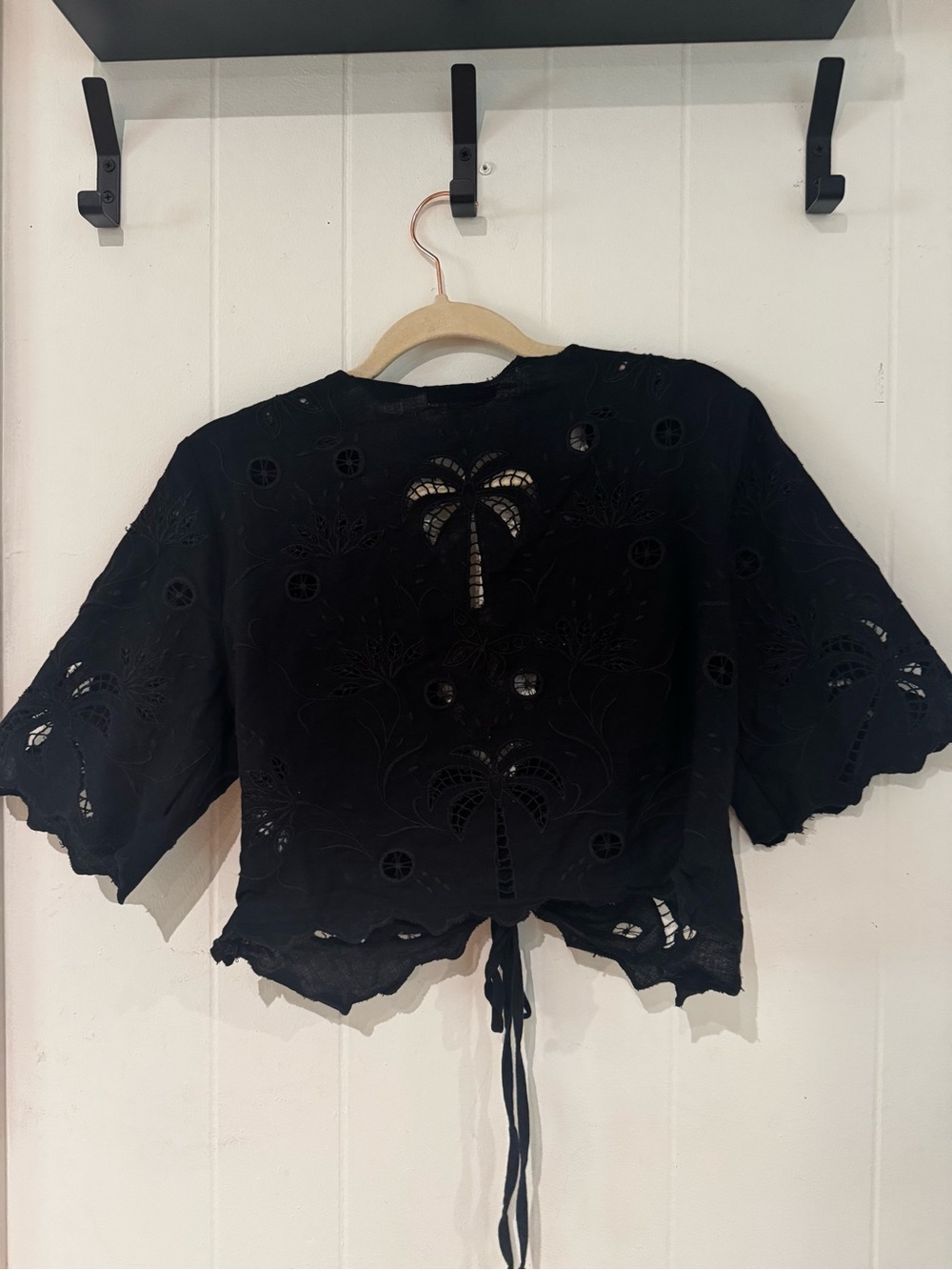 MOTHER Social Butterfly 100% Cotton Embroidered Black Eyelet Crop Top - Women - Picture 3 of 6